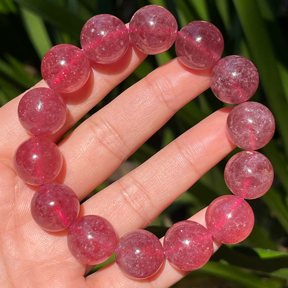 15.5mm stretchable pink‎ strawberry quartz bracelet